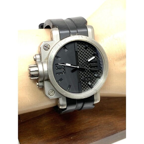 RARE OAKLEY GEARBOX WATCH Swiss Made Stainless Steel Black w  Oakley Gearbox Men\'s Watch Swiss Quartz Titanium Case Black Dial Rubber …